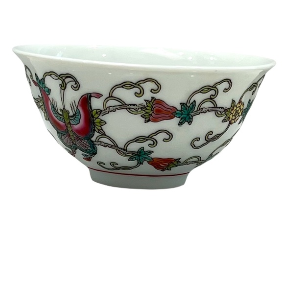 VINTAGE 1960s PORCELAIN CHINESE RICE BOWL WITH FLOWERS AND BUTTERFLIES - Picture 10 of 10